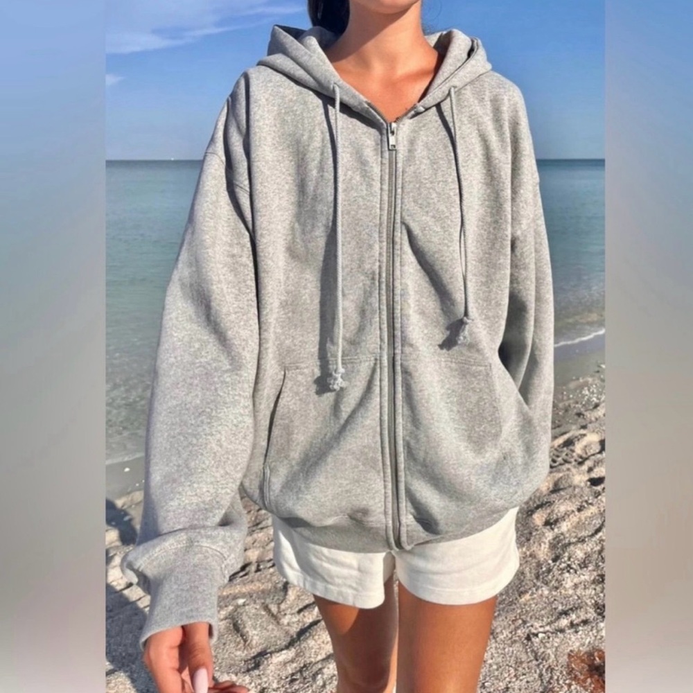 Brandy Melville Oversized Heavy Weight Full Zip Hooded Sweatshirt Grey